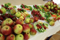 Koniec niezdrowych przekąsek w szkołach  – nowe przepisy żywieniowe